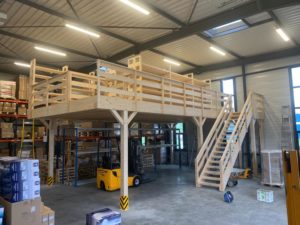 escalier pourprojet e2 - Plateforme de stockage